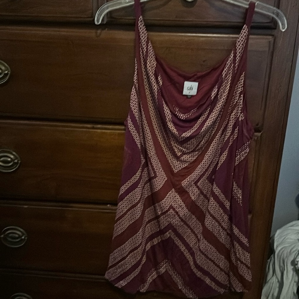beautiful tank top with flare.  Can be dressed up